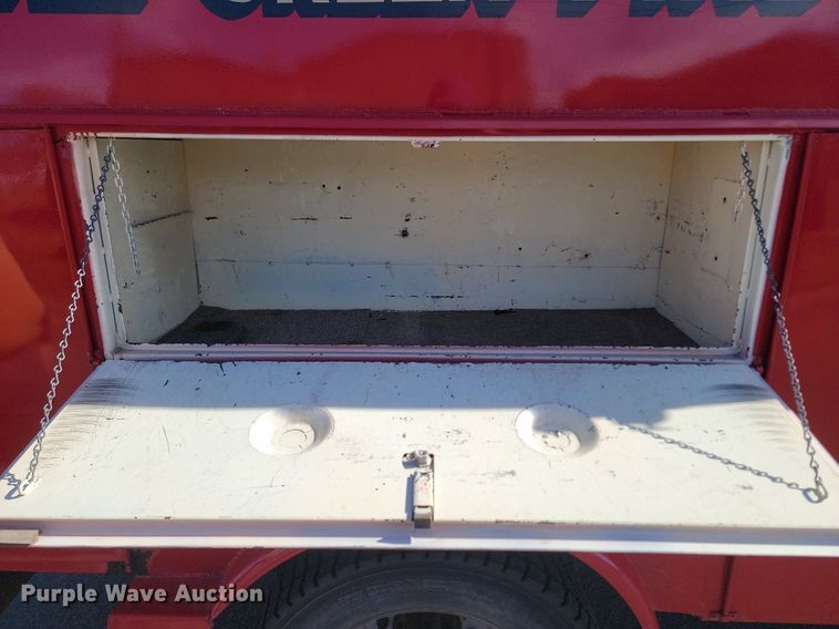 image for item LA9686 2003 Ford  F450 Crew Cab utility / service truck