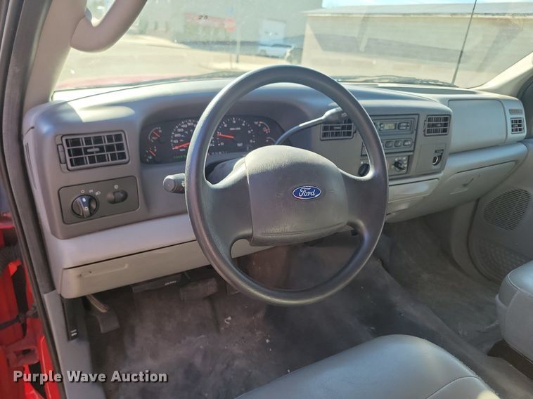 image for item LA9686 2003 Ford  F450 Crew Cab utility / service truck