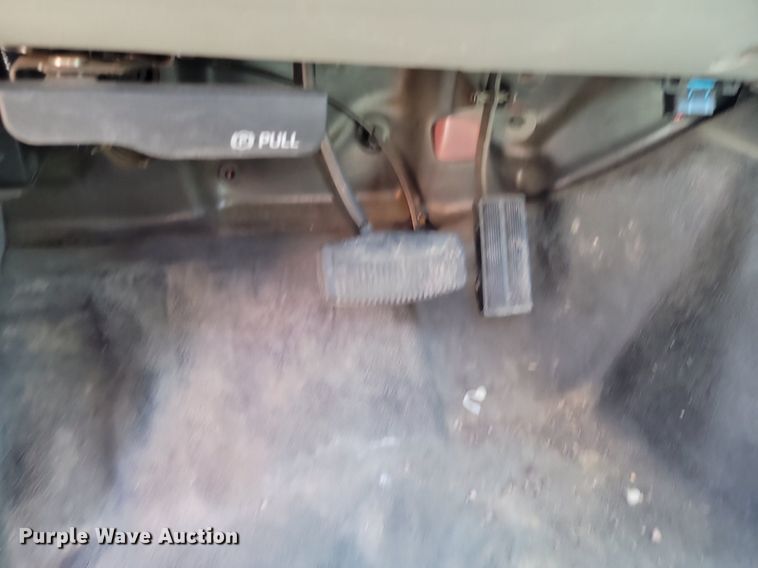 image for item LA9686 2003 Ford  F450 Crew Cab utility / service truck