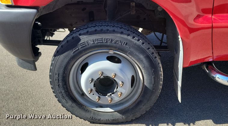 image for item LA9686 2003 Ford  F450 Crew Cab utility / service truck