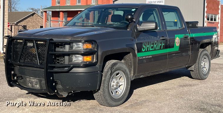 image for item LE9038 2015 Chevrolet  Silverado 1500 Crew Cab pickup truck