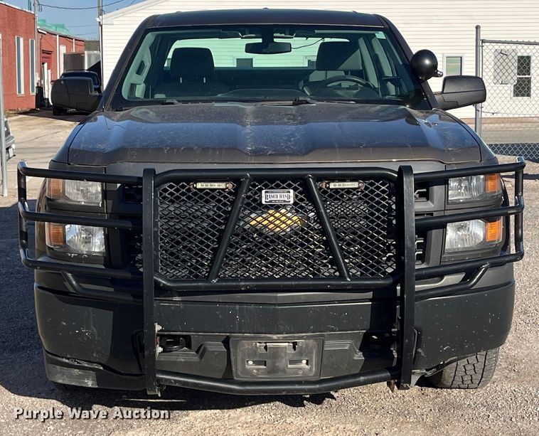 image for item LE9038 2015 Chevrolet  Silverado 1500 Crew Cab pickup truck