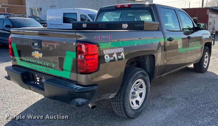 image for item LE9038 2015 Chevrolet  Silverado 1500 Crew Cab pickup truck