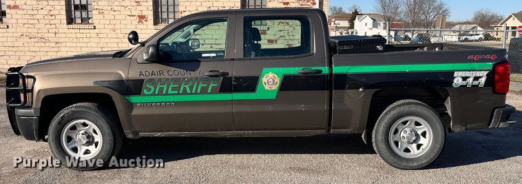 image for item LE9038 2015 Chevrolet  Silverado 1500 Crew Cab pickup truck