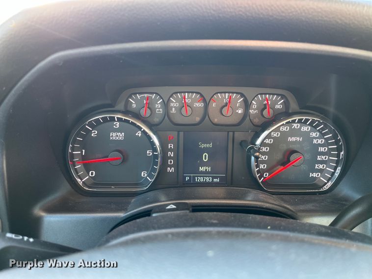 image for item LE9038 2015 Chevrolet  Silverado 1500 Crew Cab pickup truck