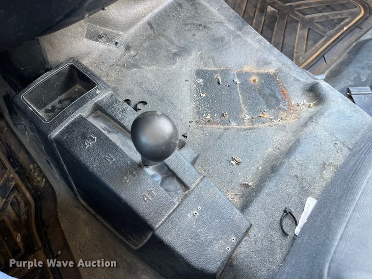 image for item LE9038 2015 Chevrolet  Silverado 1500 Crew Cab pickup truck