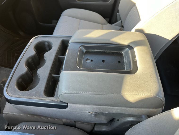 image for item LE9038 2015 Chevrolet  Silverado 1500 Crew Cab pickup truck