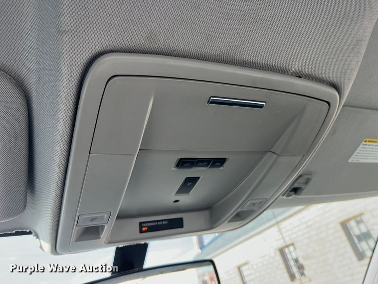 image for item LE9038 2015 Chevrolet  Silverado 1500 Crew Cab pickup truck