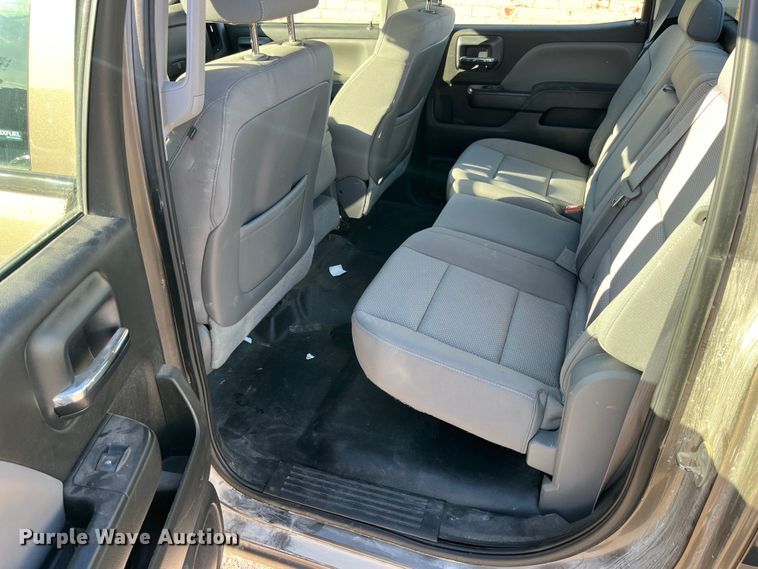 image for item LE9038 2015 Chevrolet  Silverado 1500 Crew Cab pickup truck