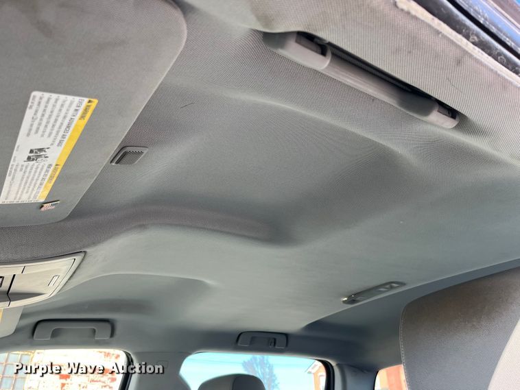 image for item LE9038 2015 Chevrolet  Silverado 1500 Crew Cab pickup truck