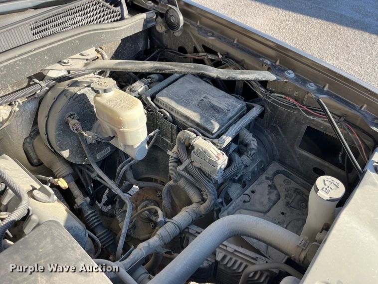 image for item LE9038 2015 Chevrolet  Silverado 1500 Crew Cab pickup truck