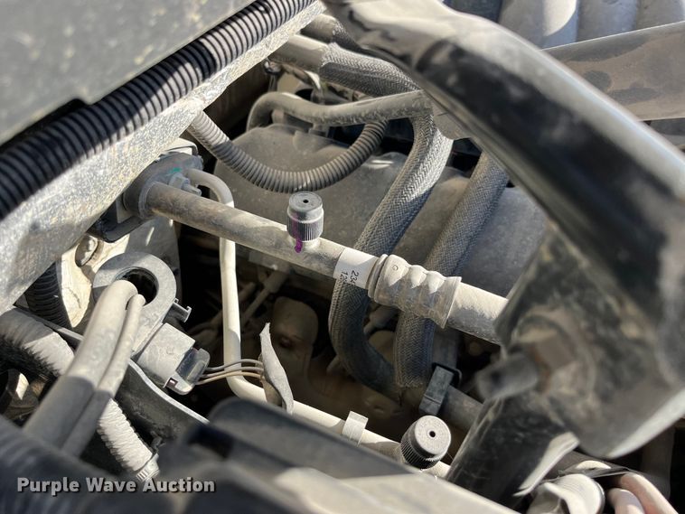 image for item LE9038 2015 Chevrolet  Silverado 1500 Crew Cab pickup truck