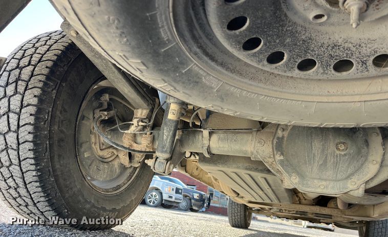 image for item LE9038 2015 Chevrolet  Silverado 1500 Crew Cab pickup truck