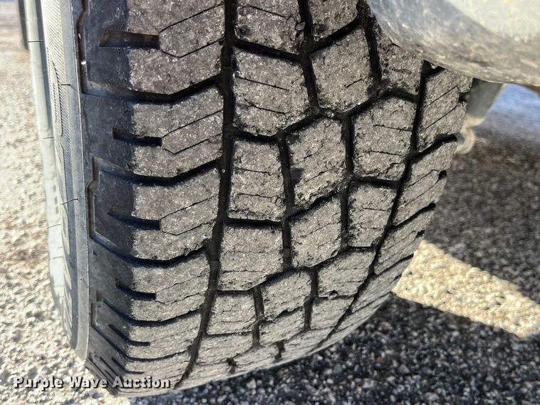 image for item LE9038 2015 Chevrolet  Silverado 1500 Crew Cab pickup truck