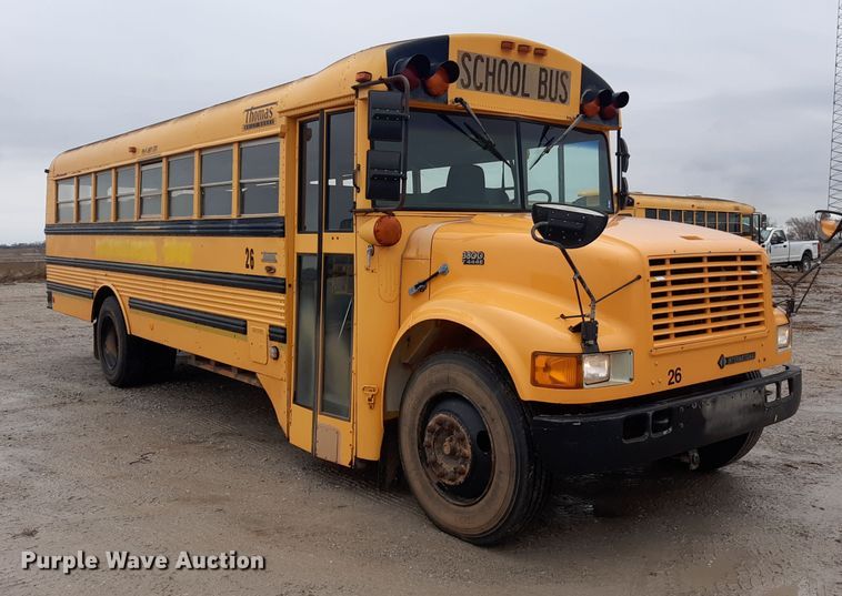 image for item LX9882 1998 International 3800 school bus
