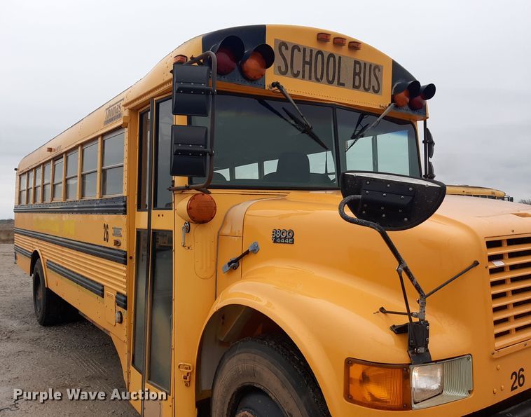 image for item LX9882 1998 International 3800 school bus
