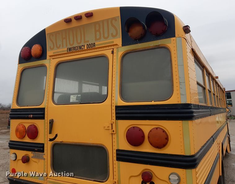 image for item LX9882 1998 International 3800 school bus