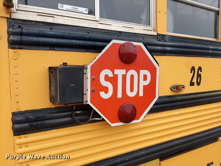 image for item LX9882 1998 International 3800 school bus