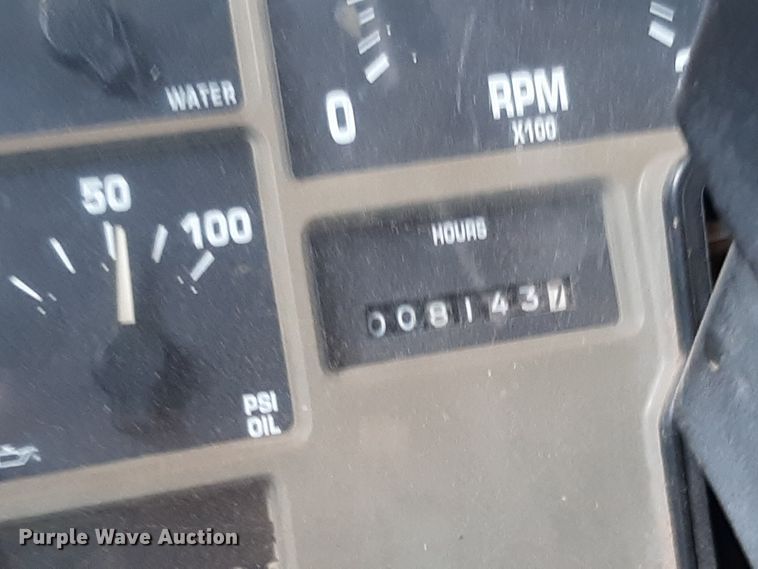 image for item LX9882 1998 International 3800 school bus