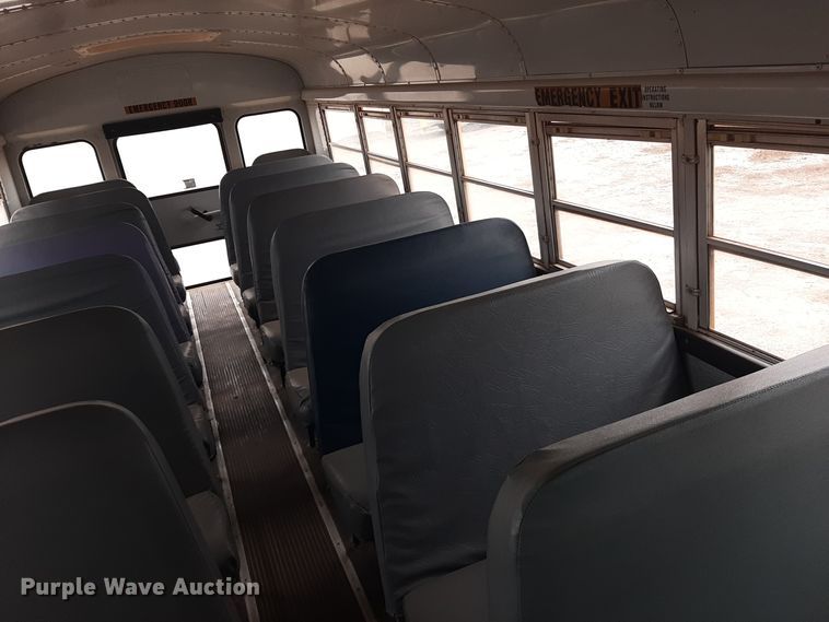 image for item LX9882 1998 International 3800 school bus