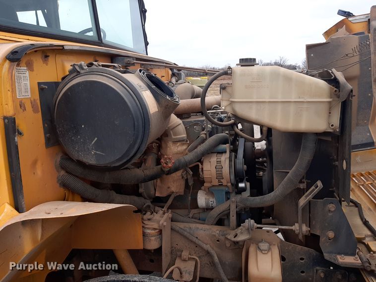 image for item LX9882 1998 International 3800 school bus