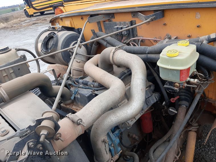 image for item LX9882 1998 International 3800 school bus