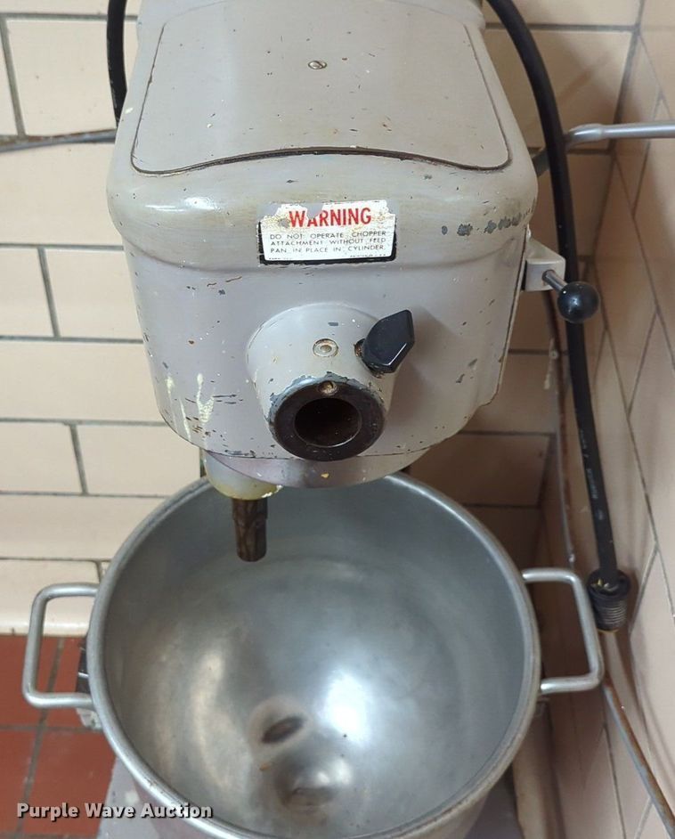 image for item LY9513 Hobart D-300 mixer