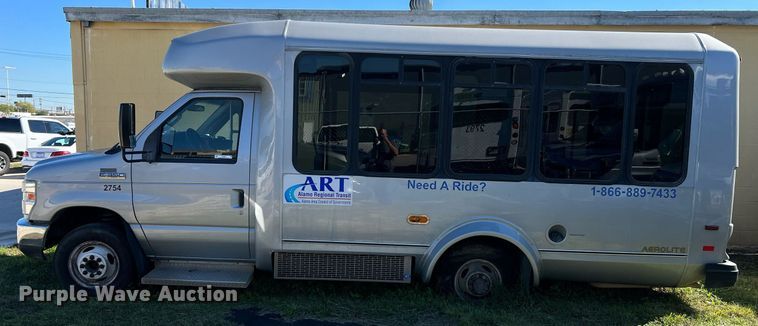 image for item MH9932 2013 Ford E350 Super Duty El Dorado shuttle bus