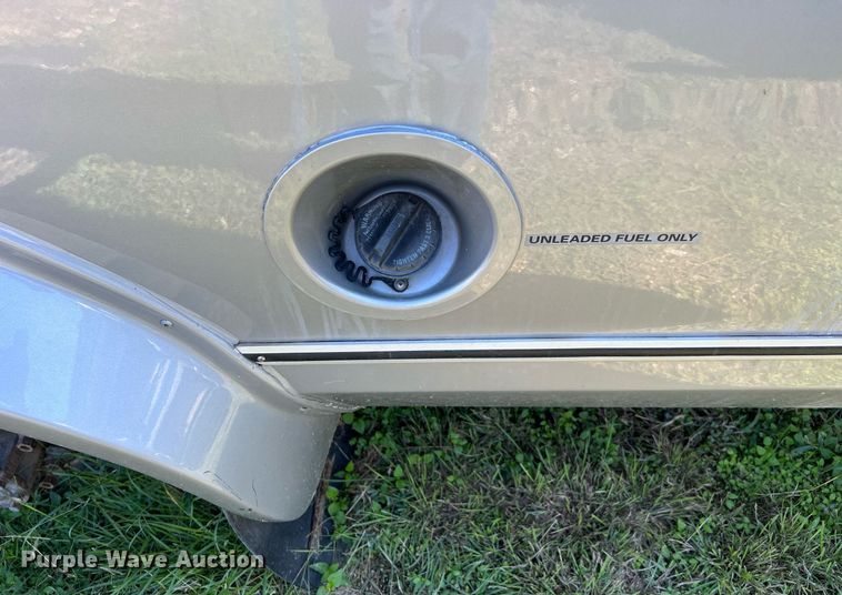 image for item MH9932 2013 Ford E350 Super Duty El Dorado shuttle bus