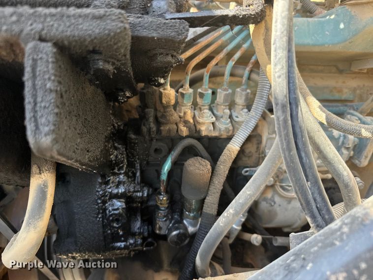 image for item NF9387 1993 International    4900  dump truck