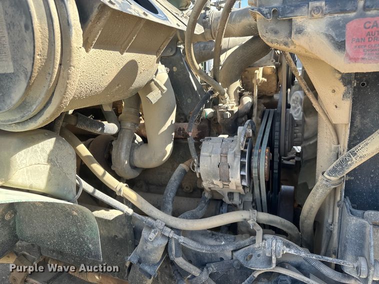 image for item NF9387 1993 International    4900  dump truck