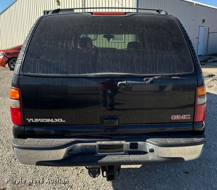 image for item NF9413 2003 GMC Yukon XL 