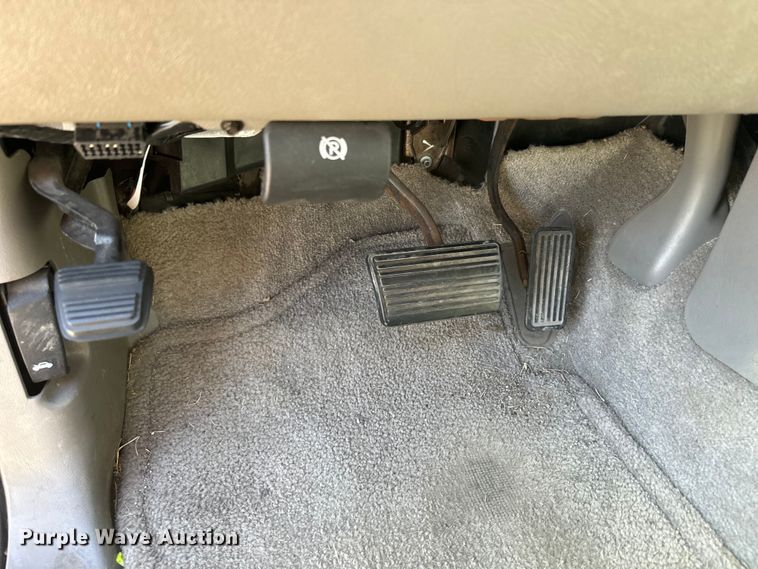 image for item NF9413 2003 GMC Yukon XL 