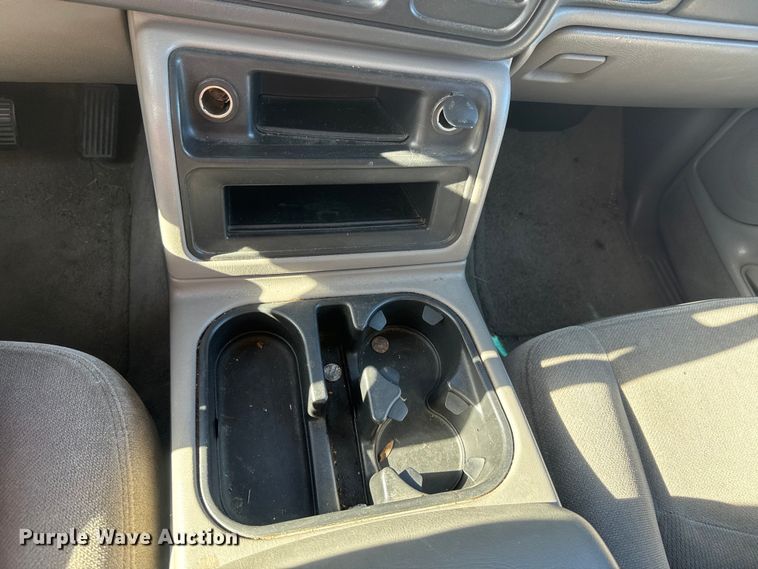 image for item NF9413 2003 GMC Yukon XL 