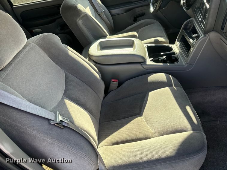 image for item NF9413 2003 GMC Yukon XL 