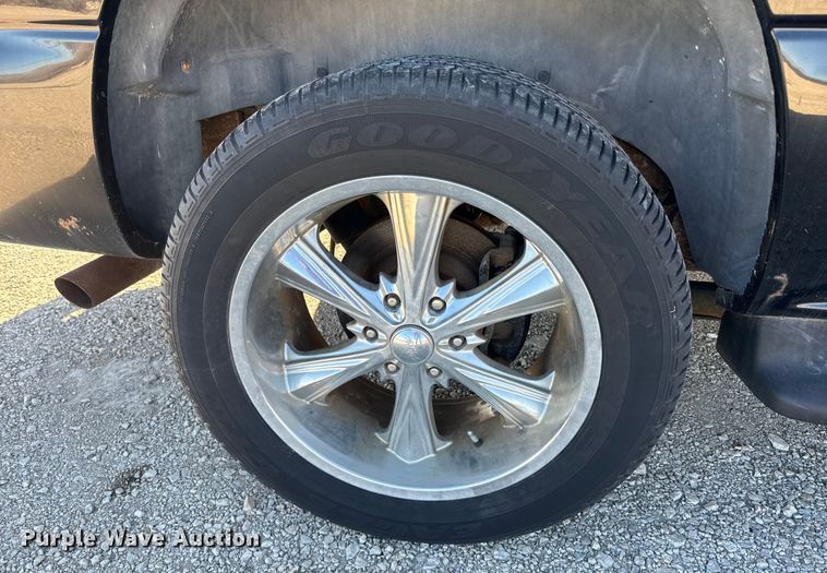 image for item NF9413 2003 GMC Yukon XL 