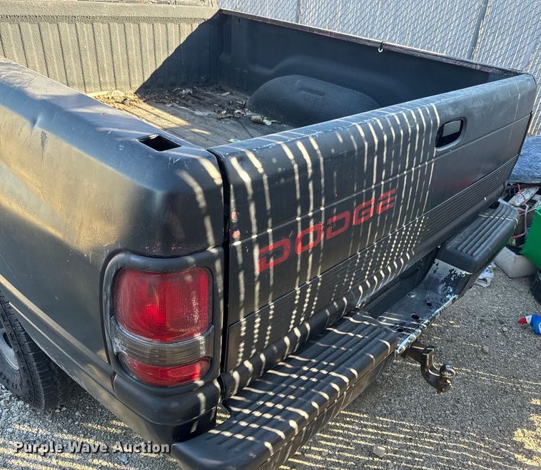 image for item NF9416 1998 Dodge Ram 1500 Quad Cab pickup truck