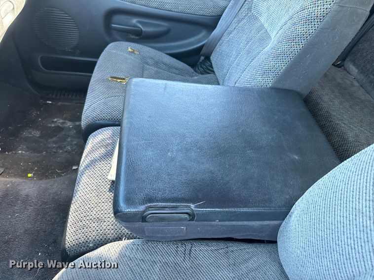 image for item NF9416 1998 Dodge Ram 1500 Quad Cab pickup truck