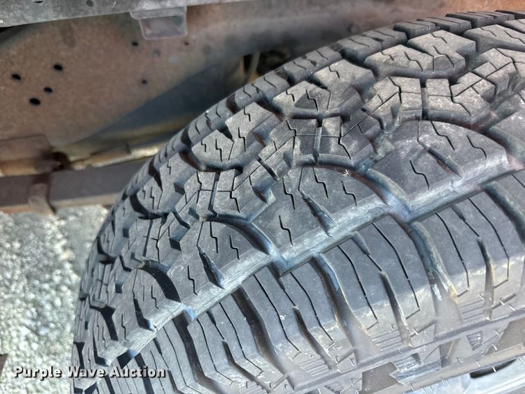 image for item NF9416 1998 Dodge Ram 1500 Quad Cab pickup truck