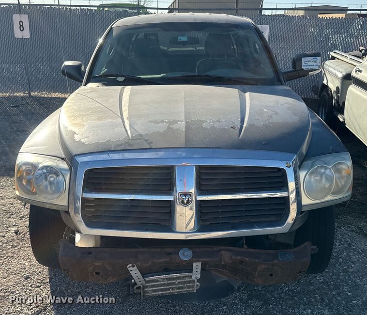 image for item NF9417 2006 Dodge Dakota Club Cab pickup truck