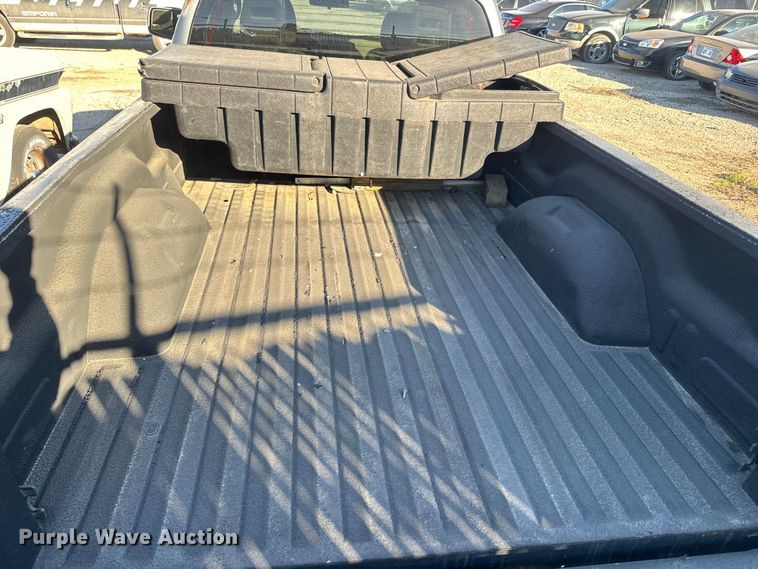 image for item NF9417 2006 Dodge Dakota Club Cab pickup truck