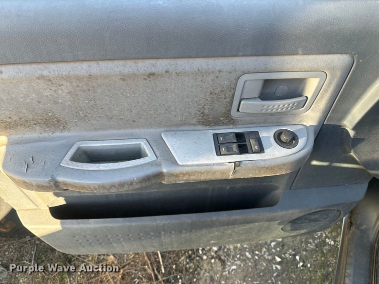 image for item NF9417 2006 Dodge Dakota Club Cab pickup truck