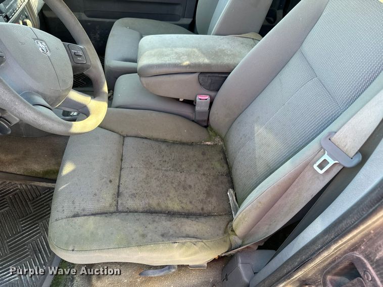 image for item NF9417 2006 Dodge Dakota Club Cab pickup truck