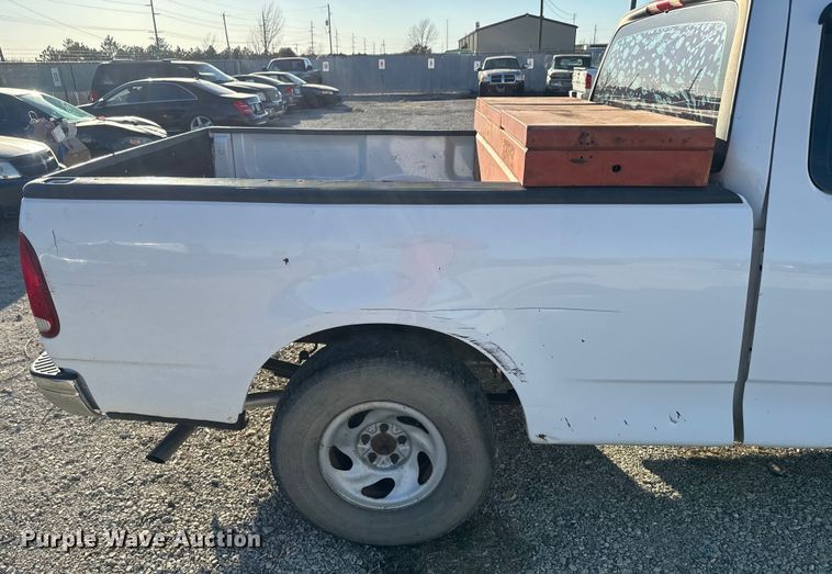 image for item NF9419 2003 Ford F150 SuperCab pickup truck