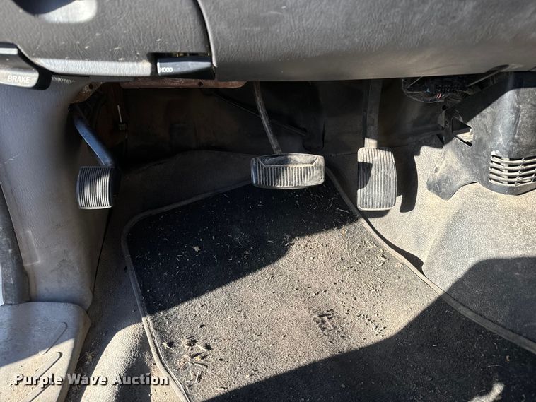 image for item NF9419 2003 Ford F150 SuperCab pickup truck