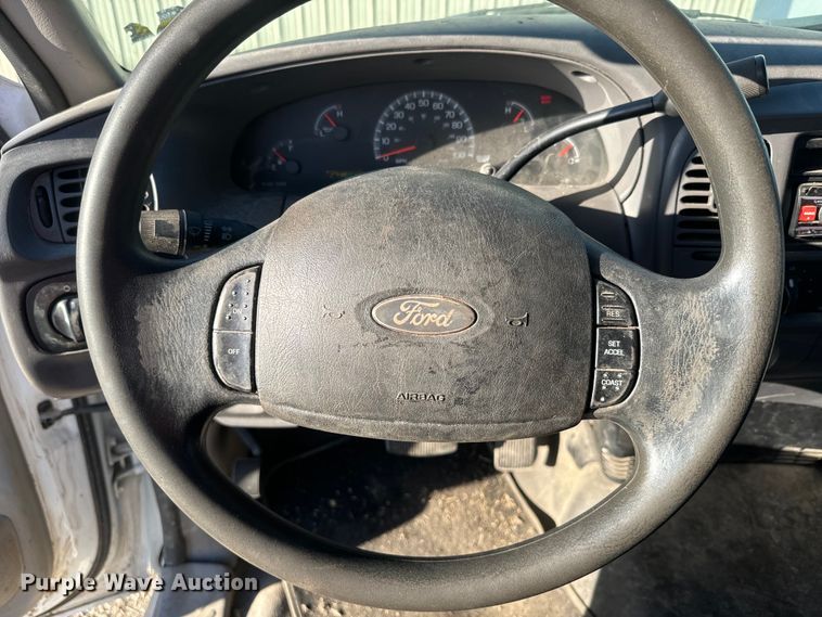 image for item NF9419 2003 Ford F150 SuperCab pickup truck