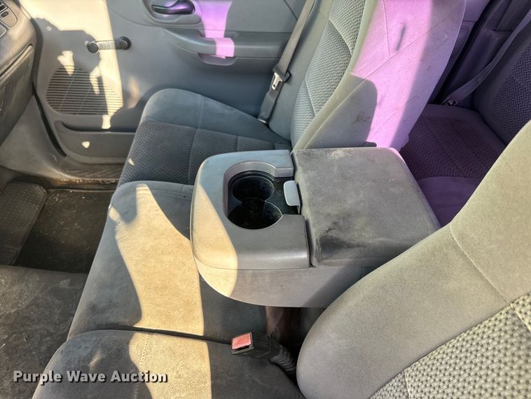 image for item NF9419 2003 Ford F150 SuperCab pickup truck