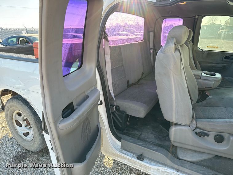 image for item NF9419 2003 Ford F150 SuperCab pickup truck