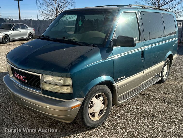 2001 GMC Safari van in Emporia, KS Item NF9421 for sale Purple Wave