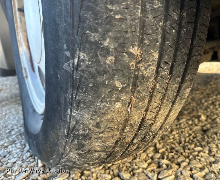 image for item NF9421 2001 GMC Safari van